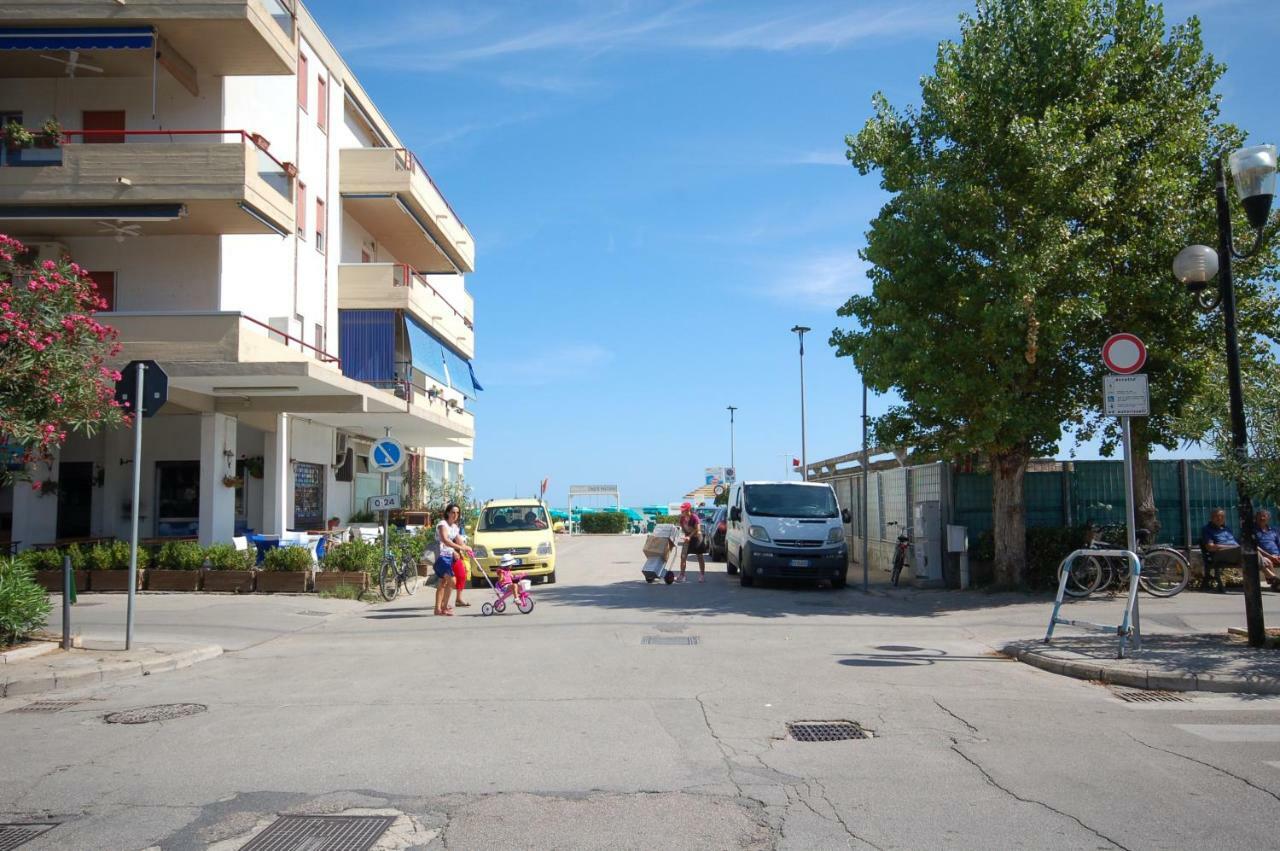 Appartamento Al Mare A Сильви-Марина Экстерьер фото
